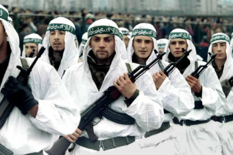 Prvi susreti regije sa vahabizmom/salafizmom – ekstremnim oblikom sunitskog islama koji je decenijama podstican od strane Saudijske Arabije – otvoreni su dolaskom mudžahedina u Bosnu tokom rata 1993-95